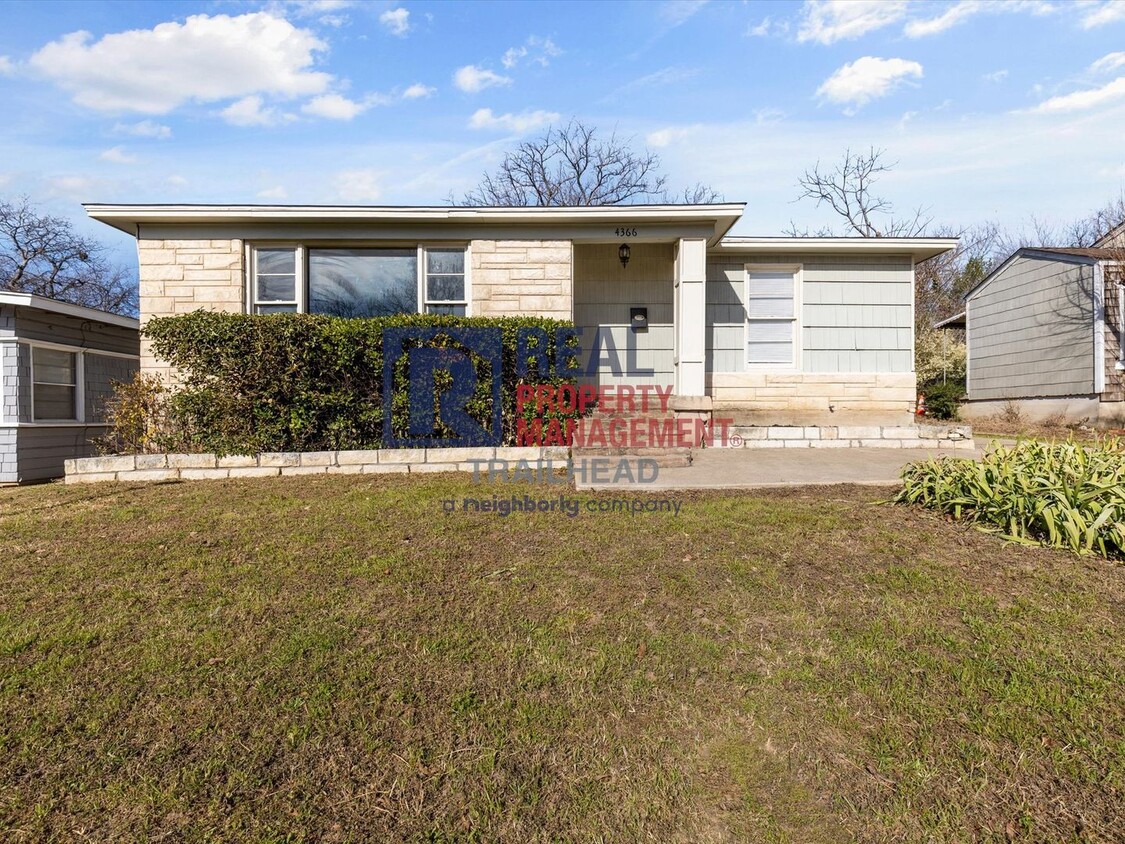 Foto principal - Charming 3 Bed 2 Bath Bungalow in Alamo He...