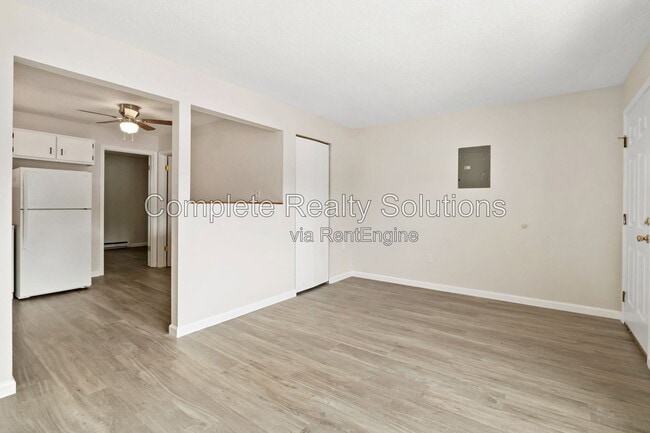 Building Photo - 790 Country Aire Ct