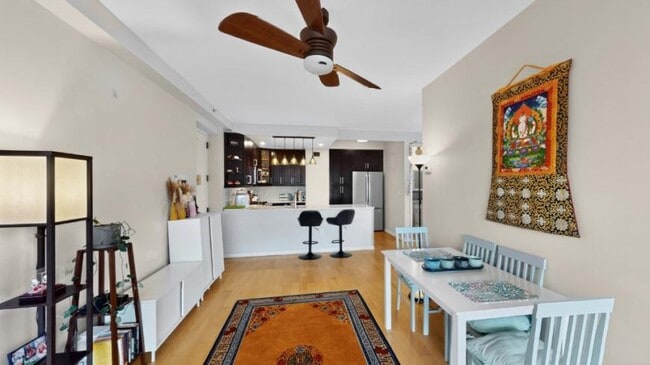 Building Photo - 2 bedroom in LONG ISLAND CITY NY 11101