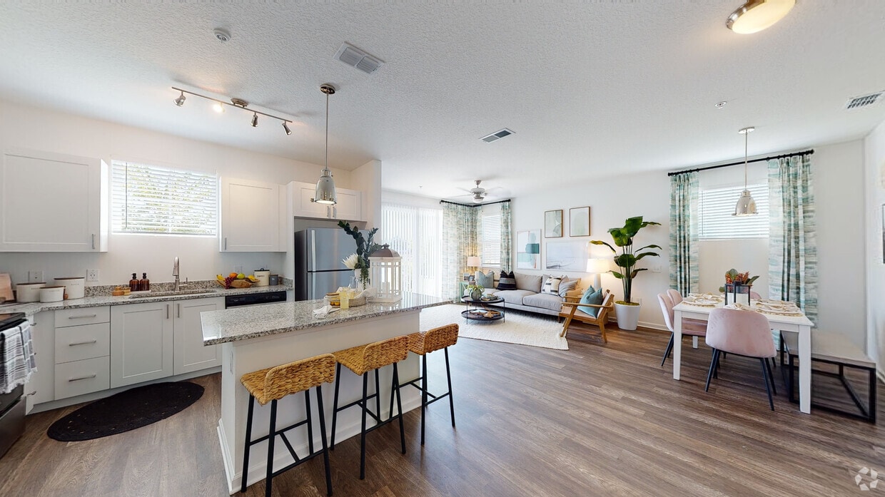 Photo - Mira Crystal Lake Apartments