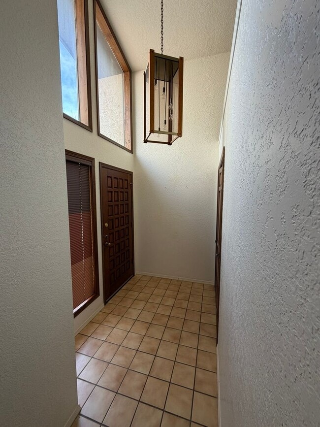 Foto del edificio - 2 Bed 2 Bath Home
