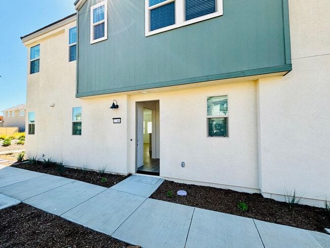 Foto del edificio - 27366 Hyland Ct