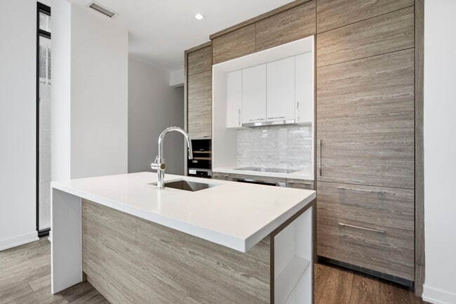 Building Photo - The Residences at Central Park