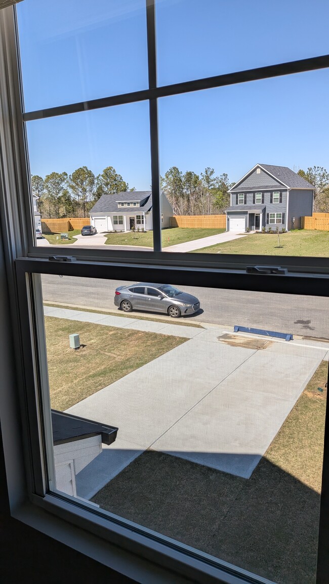 Foto del edificio - 2055 Signal Court Rd