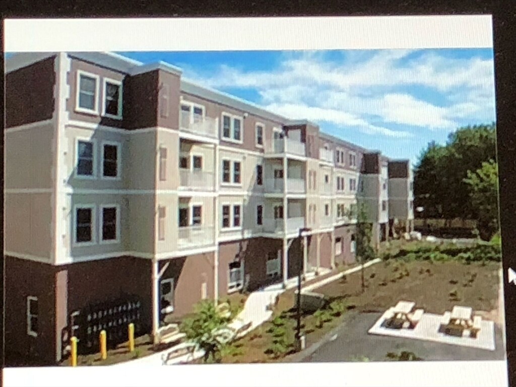 414 Mt Hope St Unit 309, North Attleborough, MA 02760 Condo for Rent