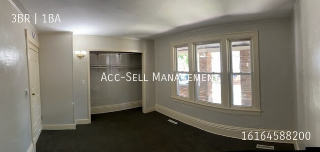 Building Photo - 922 Hovey St SW