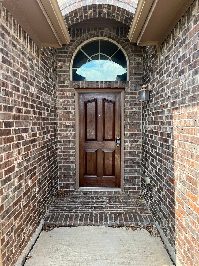 Building Photo - 2245 Laurel Forest Dr