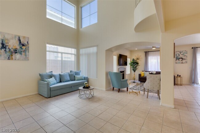 Foto del edificio - 7886 Blue Brook Dr