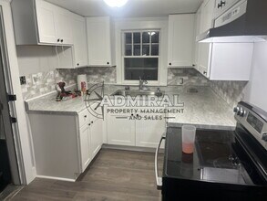 Building Photo - 19 Lambert Ct