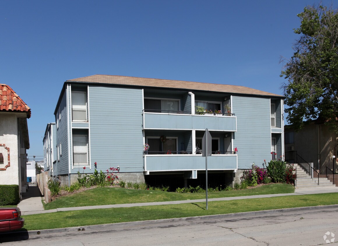 Foto principal - 7025 Vassar Ave