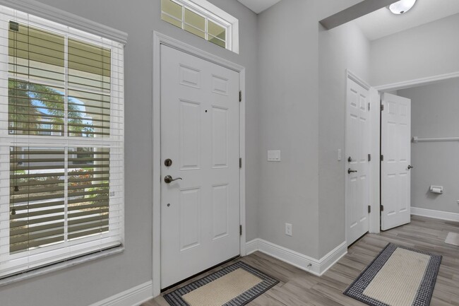 Foto del edificio - Beautiful Townhome for Rent