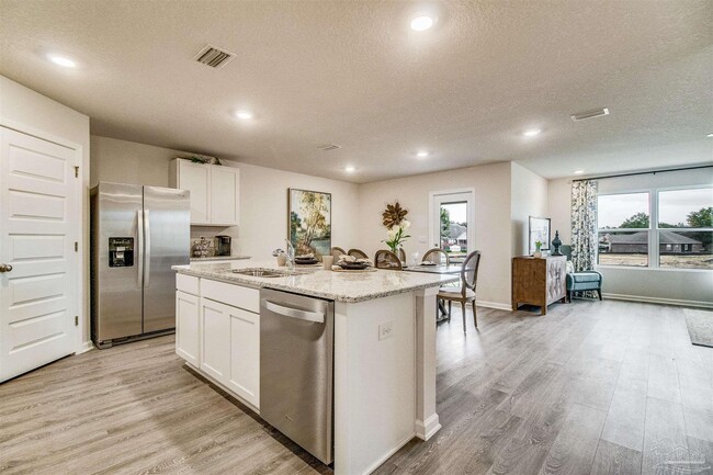 Foto del edificio - 9961 Reece Ave