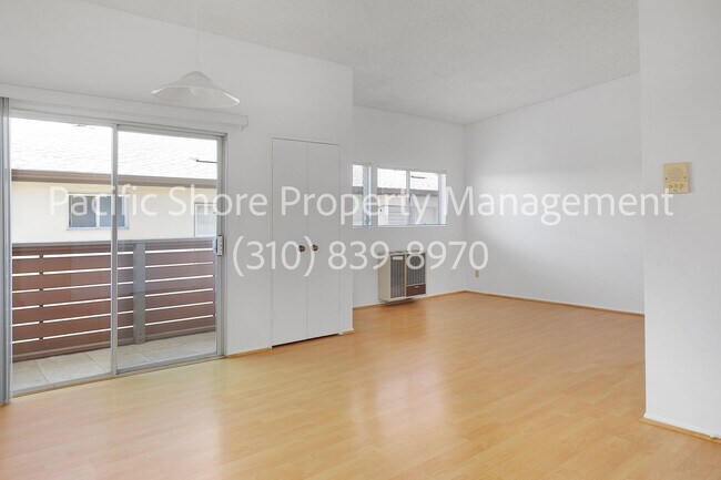 Foto del edificio - Charming Upper-Level One Bedroom with Priv...