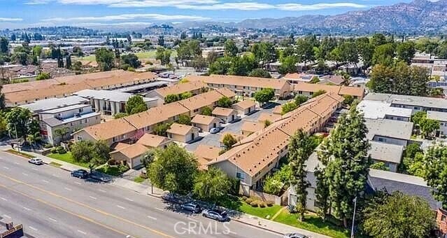Foto principal - 10125 De Soto Ave
