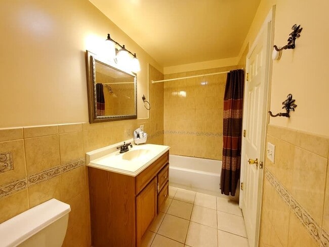 Foto del edificio - 27 Jewett Ave