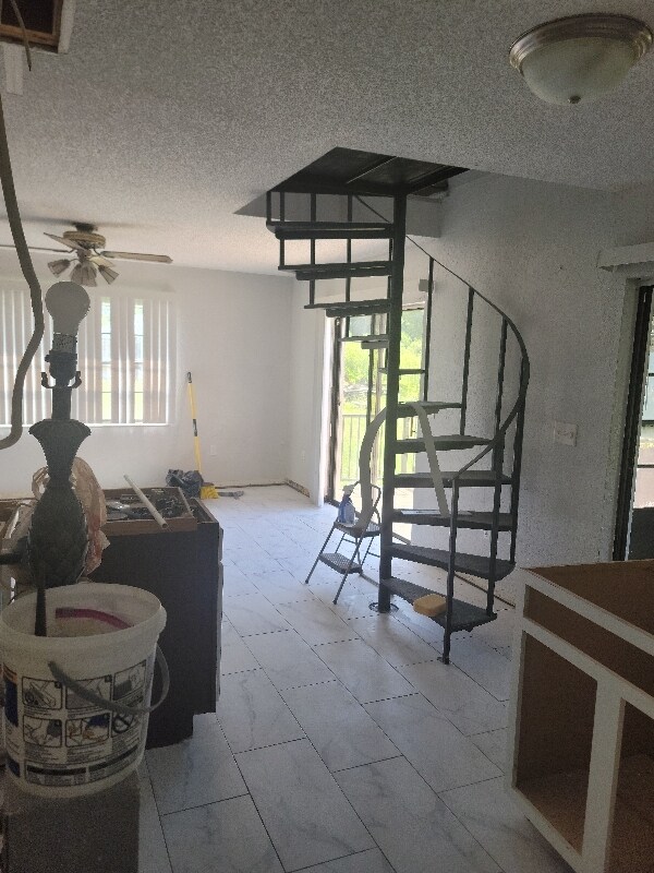 Foto del edificio - 5635 Struthers Ct