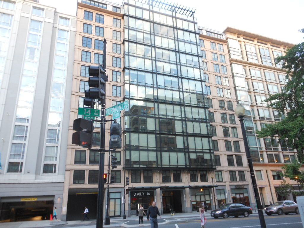 Foto principal - 1133 14th St NW