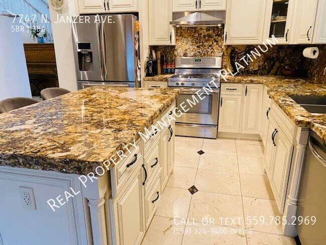 Foto del edificio - READY April 1, Custom 5 Bedroom + Loft, 40...