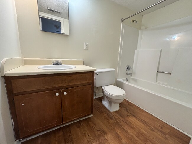 Building Photo - 1426 Ascent Trail NW