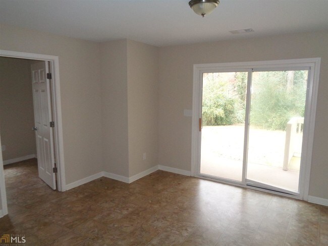 Foto del edificio - 8350 Norris Lake Rd