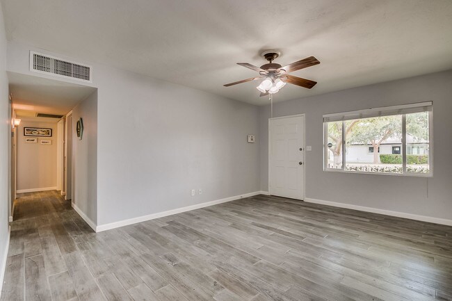 Building Photo - 2511 E Highland Ave