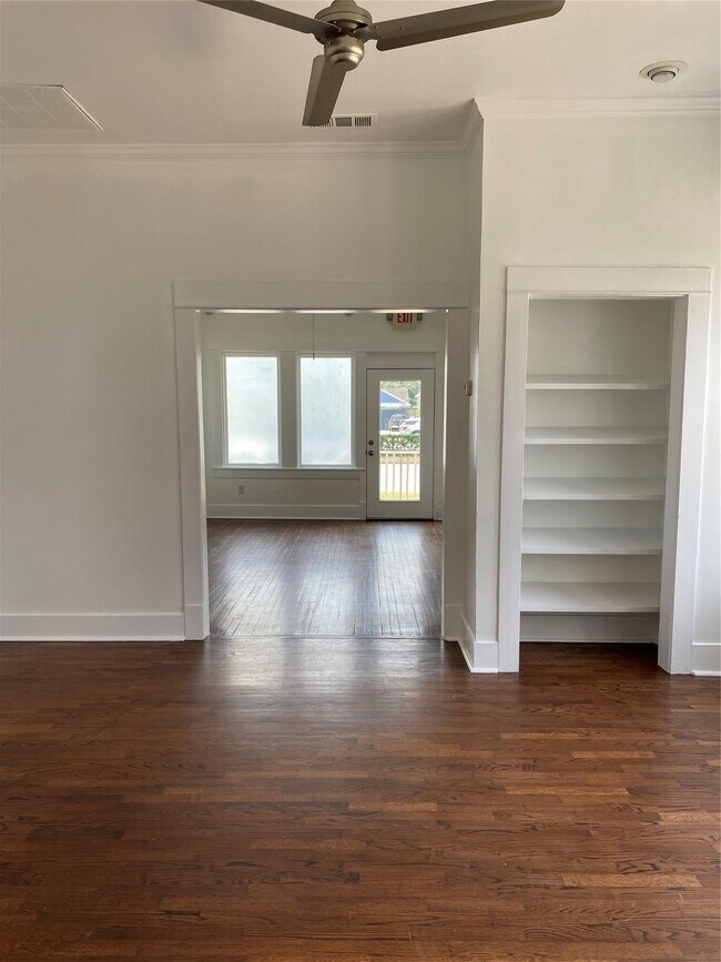 Foto del edificio - 709 E 11th St