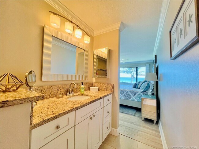 Foto del edificio - 7380 S Ocean Dr