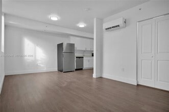 Building Photo - 1620 NW 18th St