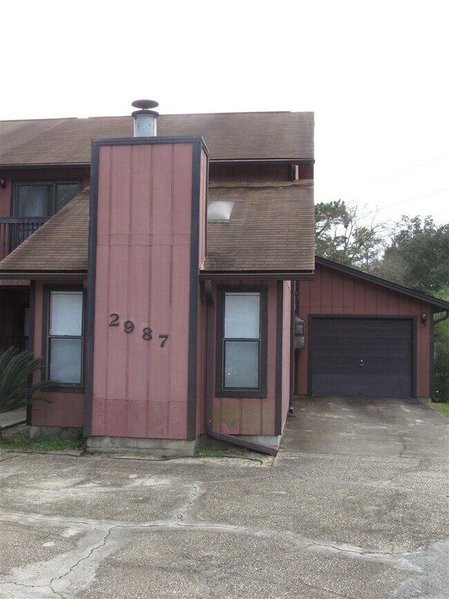 Foto del edificio - 2987 Meredith Dr