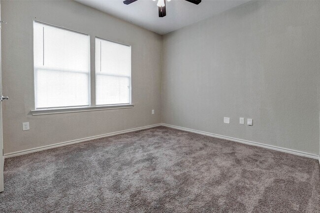 Foto del edificio - 4918 Carmen St