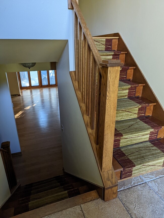 Building Photo - 956 N 124th St