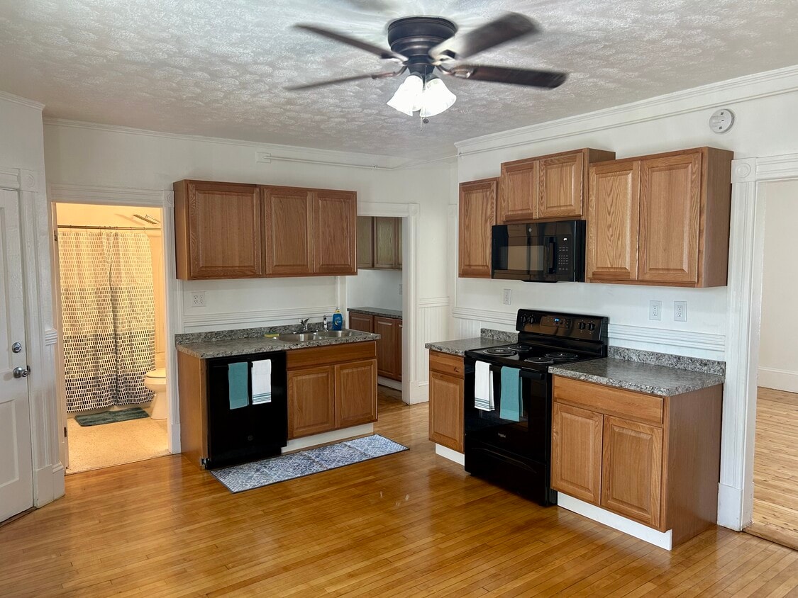 Primary Photo - 59 Cotter Ct