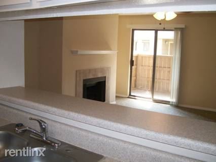 Foto del edificio - 1 br, 1 bath  - 4949 FM 2351 Rd # 6095