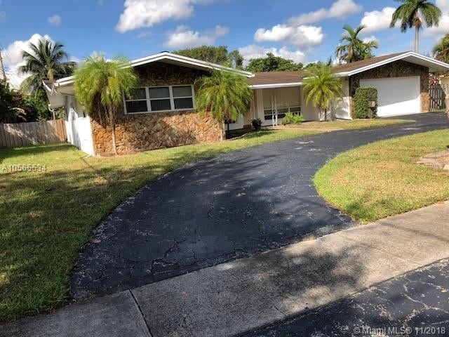 Building Photo - 861 N Bel Air Dr