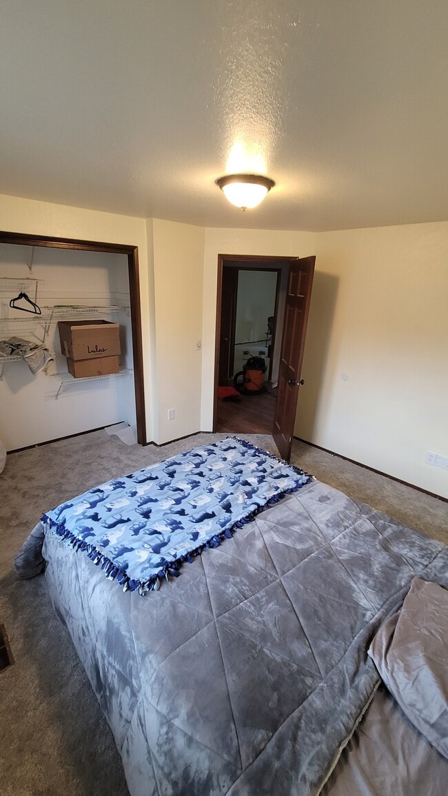 Dormitorio de arriba - 9905 157th St E