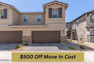 Building Photo - 5835 E Rose Garden Ln