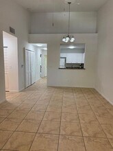 Building Photo - 2941 Riverside Dr