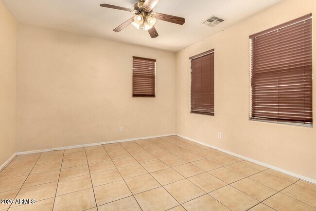 Foto del edificio - 6614 West Polk St