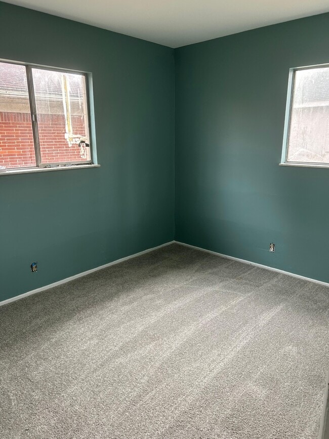 Building Photo - 1204 Liberty St