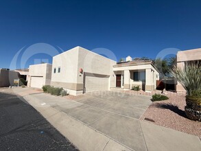 Building Photo - 137 E Calle Zavala