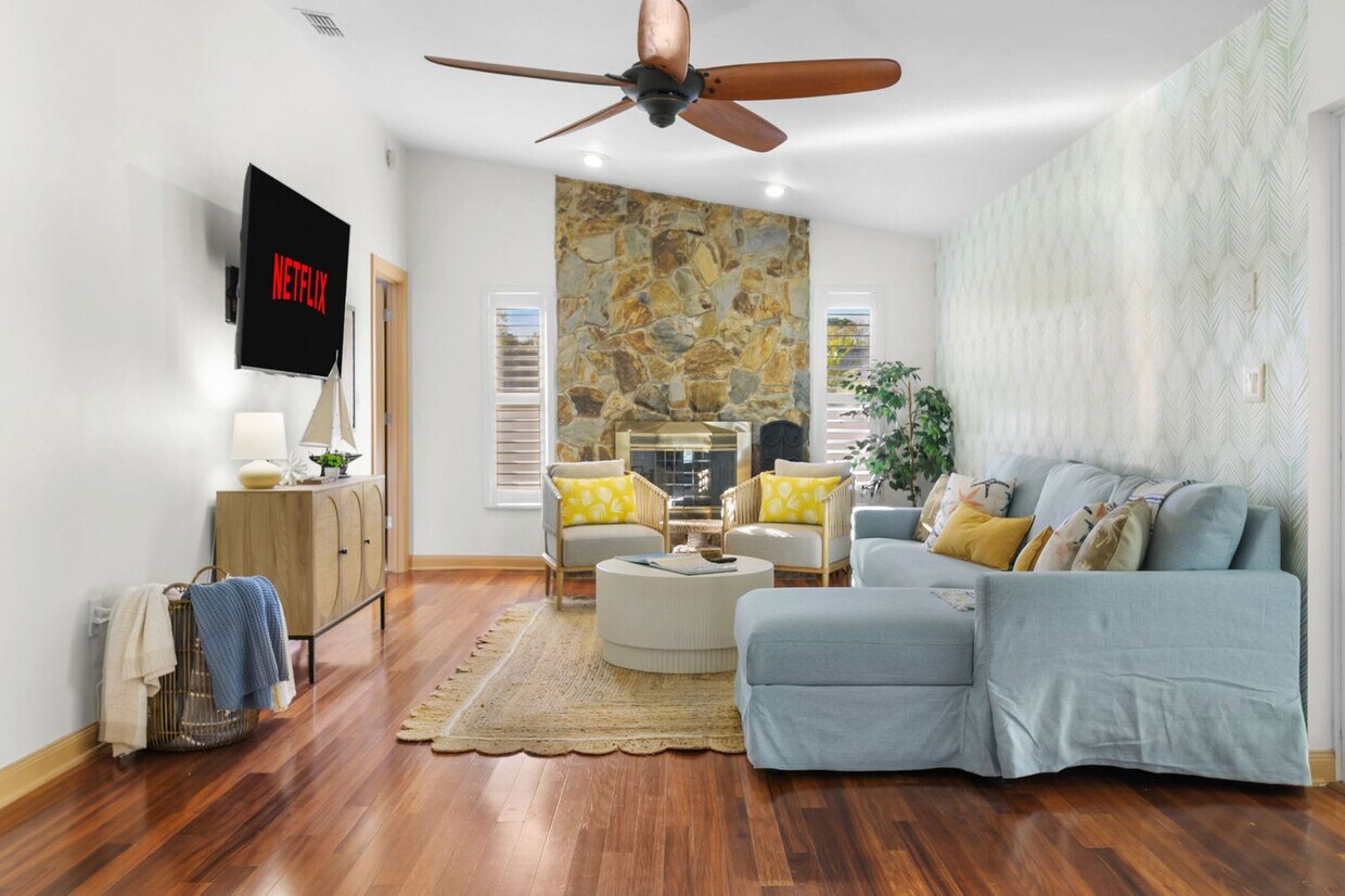 Foto principal - 9414 Laura Anne Dr