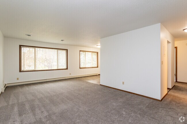 2 habitaciones, 1,5 baños - 1163 pies cuadrados - Sala de estar - Cathy Ave Apartments