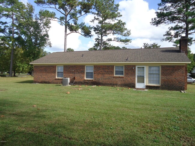 Building Photo - 511 Pine Valley Rd