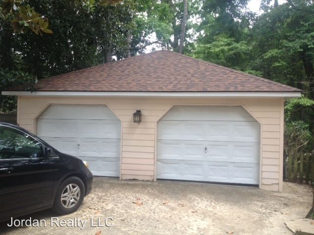 Building Photo - 7 N Hampton Dr