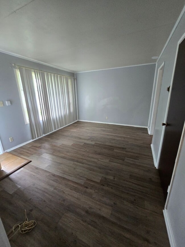 Building Photo - Two Bedroom Duplex IN Lawrence Township Located Near 56th St and Franklin Rd