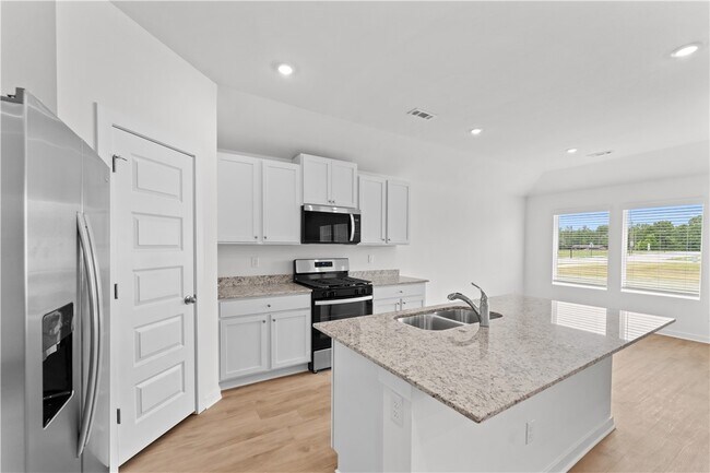 Building Photo - 3060 Laredo Ln