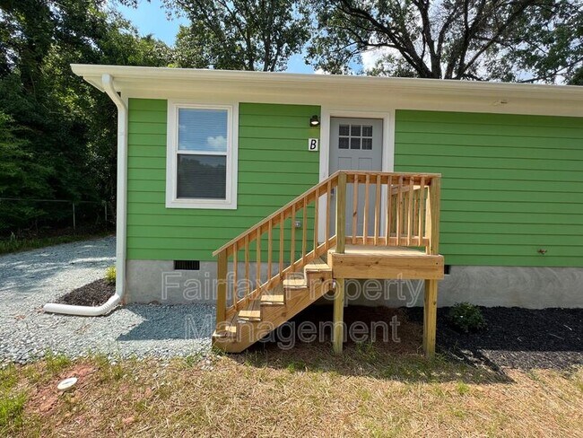 Foto del edificio - 223 N Briggs Ave