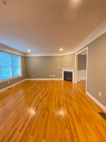 Building Photo - 11 Brody Way