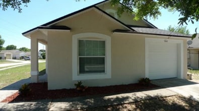 Building Photo - 5608 Indialantic Dr