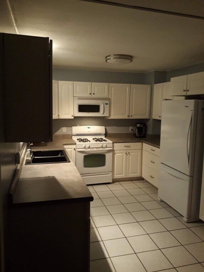 Foto del edificio - 3134 Horseshoe Dr